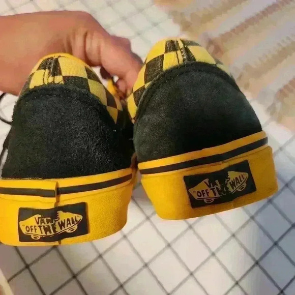 Vans UNISEX Yellow/Black Checkered‎ Sneakers M5.5/W7 - Picture 3 of 5